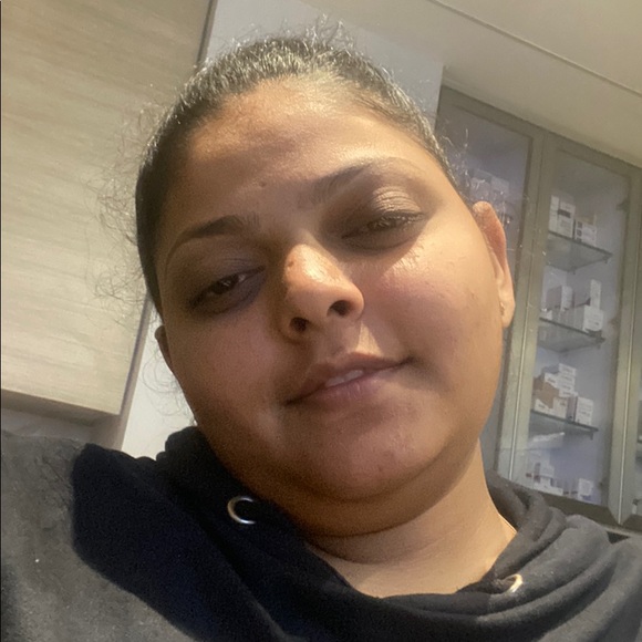 Meet your Posher, Urvi - Picture 1 of 1